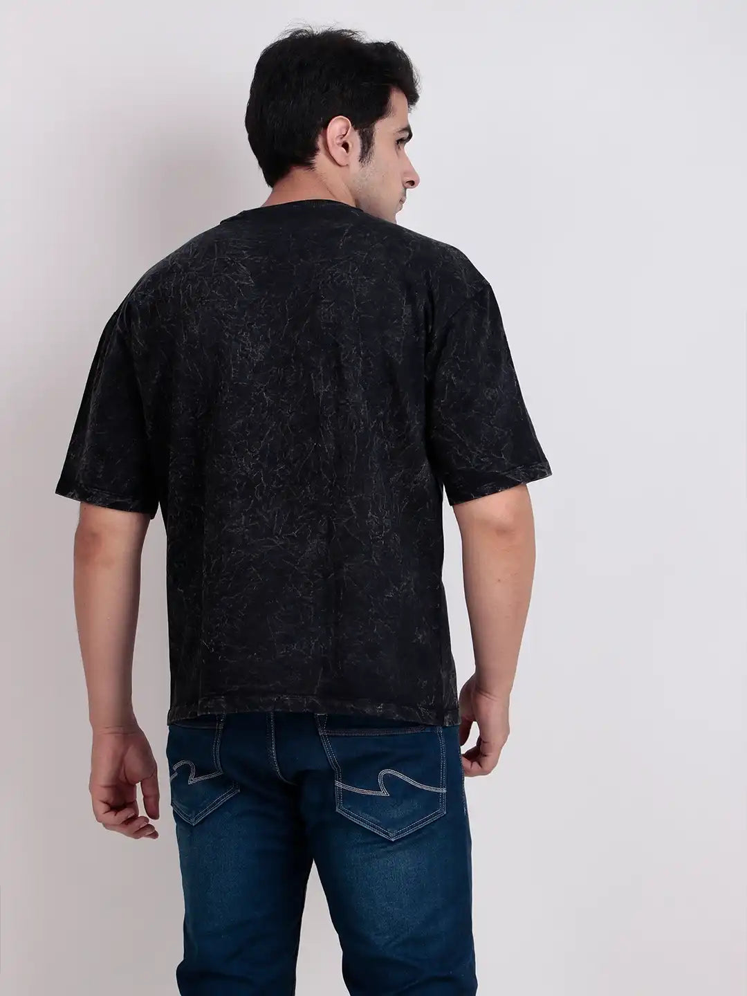 𝐆𝐥𝐲𝐩𝐡𝐢𝐜 𝐓𝐢𝐭𝐚𝐧 ACID WASH Mythic Oversized Tee